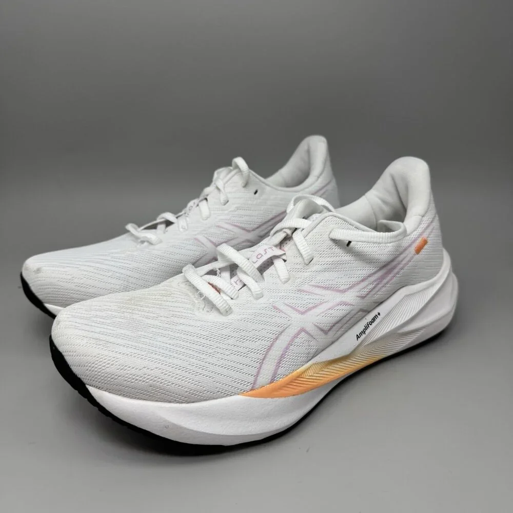 ASICS Womens Versablast 4 White Light Ube 1012B775 Size 10 Running Shoes